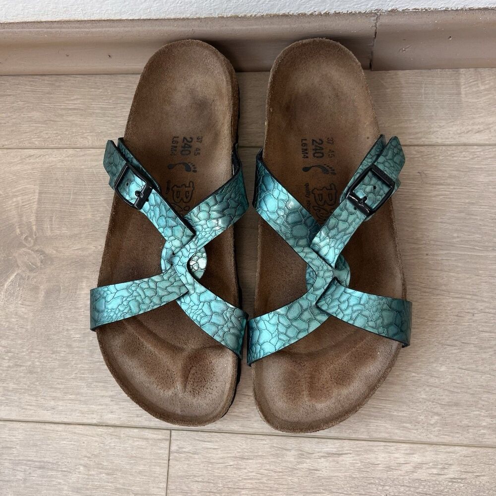 Birkis Women’s Green Snakeskin Strappy Buckle Cork Footbed Sandals US 6